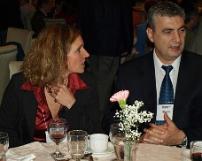 PA241090_0009